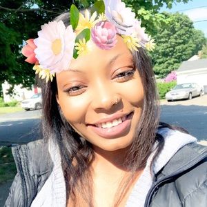 Meet your Posher, Alize